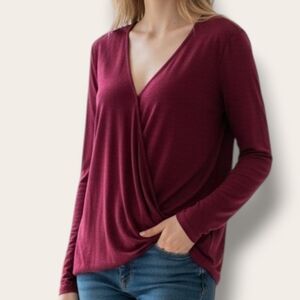❤️ Gap Lightweight, Soft Spun Crossover Top in Ruby Wine Color